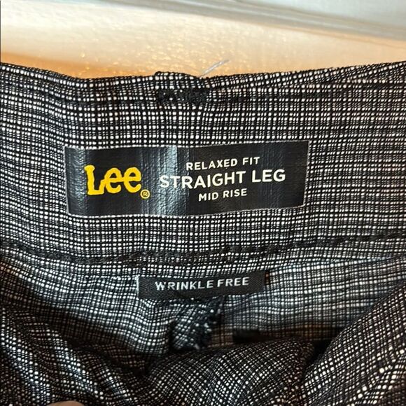 Women’s Gray Straight Leg Professional Mid Rise Wrinkle Free Trousers 8 Short - Picture 5 of 8